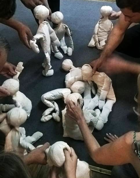 Taller de Títeres neutros, recursos expresivos para la inclusión